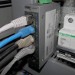 Switch industrial Phoenix Contact interconectando PLC’s en protocolo ProfiNet.